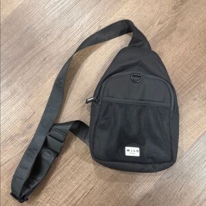 Wilo Black Women's Belt Bag